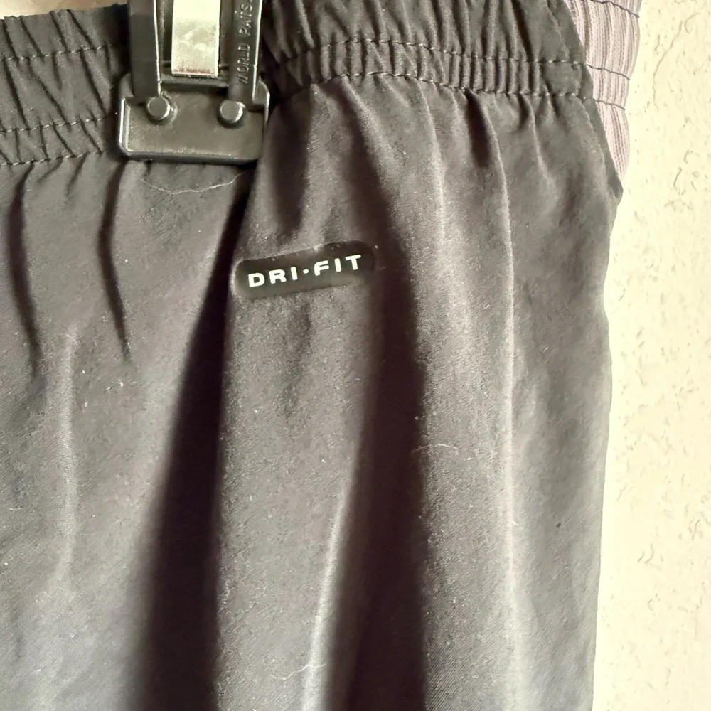 Men’s L Black/Gray Nike Dri-Fit Lightweight, Aquatic, Swim Trunks